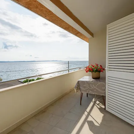 Spacious Near The Sea