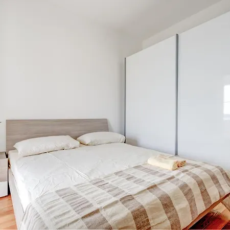 Appartamento Spacious Near The Sea *